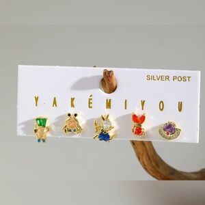 14K Gold Disney Alice In Wonderland Theme Mismatched Stud Earring Set Character